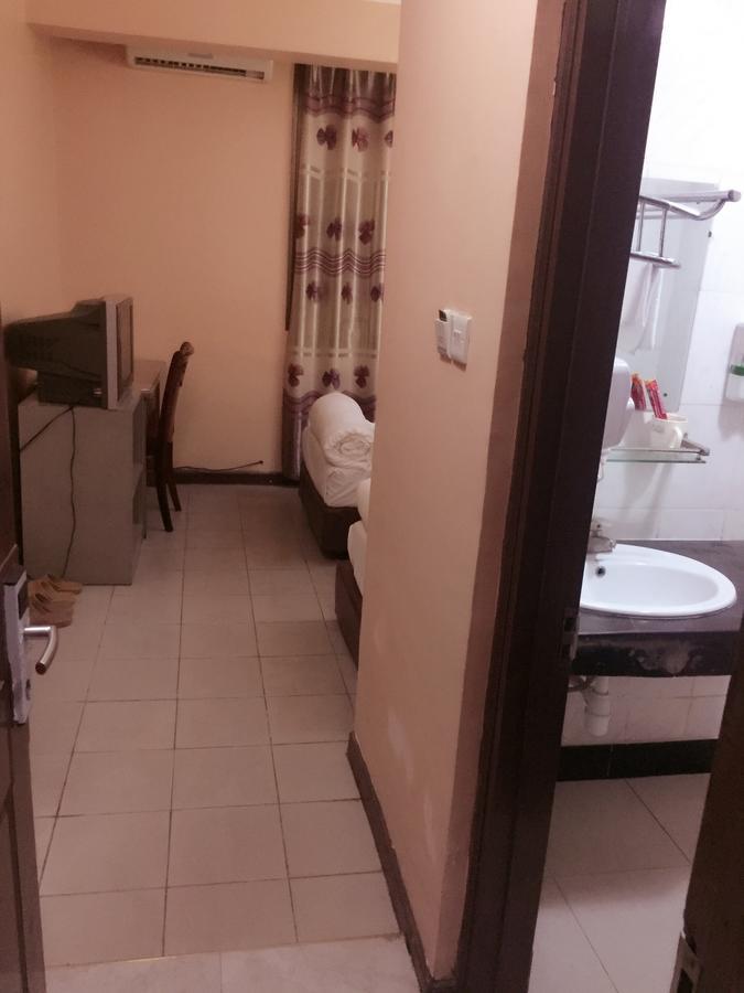 New Yuetan Hotel Dar es Salaam Extérieur photo