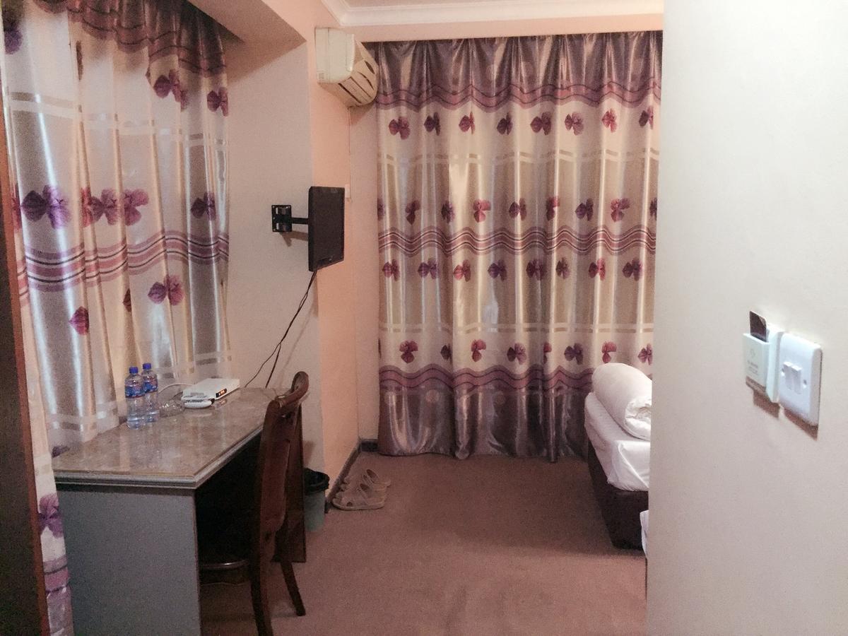 New Yuetan Hotel Dar es Salaam Extérieur photo