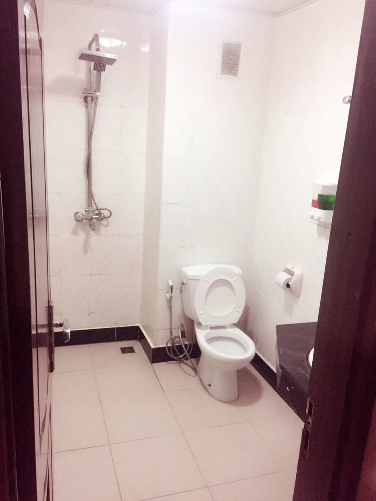 New Yuetan Hotel Dar es Salaam Extérieur photo